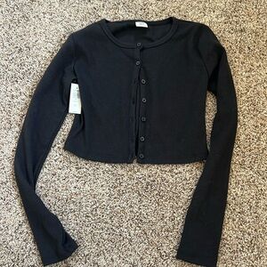 ARITZIA long sleeve cropped shirt